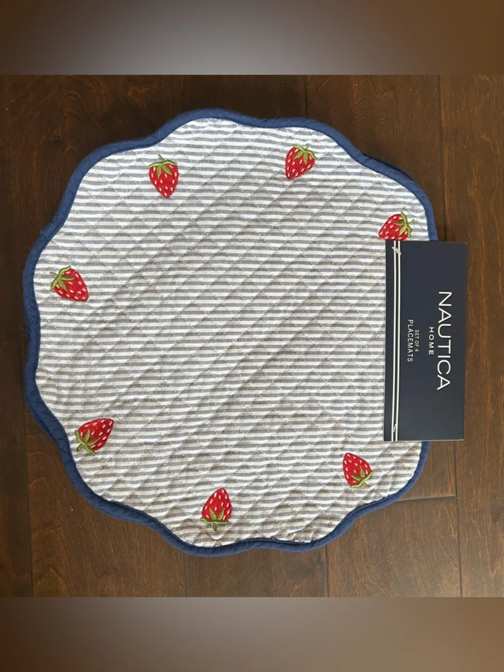 Nautica Set Of 4 Placemats New Americana Strawberry Quilted Scalloped